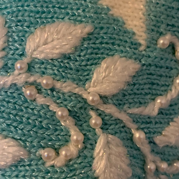 Green sweater vintage with pearl beaded designs - Picture 5 of 8